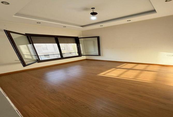 8232360 - Property Main Image