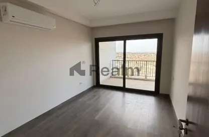 Villa - 3 Bedrooms - 3 Bathrooms for sale in Six West - Beverly Hills - Sheikh Zayed Compounds - Sheikh Zayed City - Giza Villa - 3 Bedrooms - 3 Bathrooms for sale in Six West - Beverly Hills - Sheikh Zayed Compounds - Sheikh Zayed City - Giza