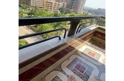 شقة - 3 غرف نوم - 2 حمامات للبيع في المنطقة التاسعة - مدينة نصر - القاهرة