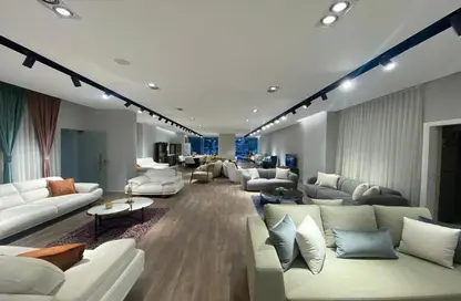 Retail - Studio - 2 Bathrooms for sale in Al Laselky St. - El Laselky - New Maadi - Hay El Maadi - Cairo