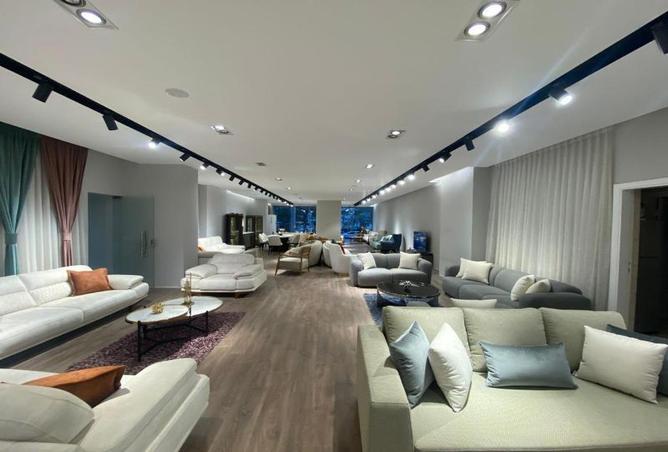 7979886 - Property Main Image