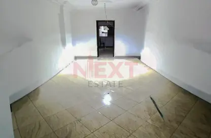 Office Space - Studio - 1 Bathroom for sale in Abdel Moneim Al Dalel St. - Tharwat - Hay Sharq - Alexandria