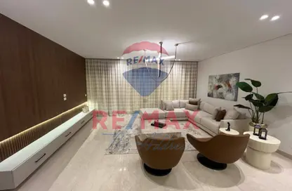 Apartment - 3 Bedrooms - 3 Bathrooms for sale in Sarai - Mostakbal City Compounds - Mostakbal City - Future City - Cairo