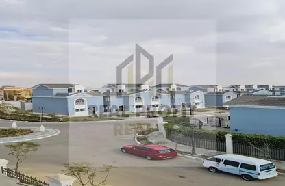 Townhouse - 3 Bedrooms - 3 Bathrooms for sale in Heliopolis Hills - 6th District - Obour City - Qalyubia