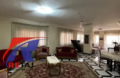 Apartment - 3 Bedrooms - 2 Bathrooms for sale in Dr Hassan Al Sherif St. - 8th Zone - Nasr City - Cairo