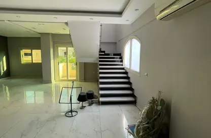 دوبلكس - 4 غرف نوم - 3 حمامات للبيع في الحي السابع - الشيخ زايد - الجيزة