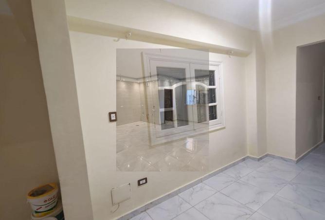 8331383 - Property Image 2