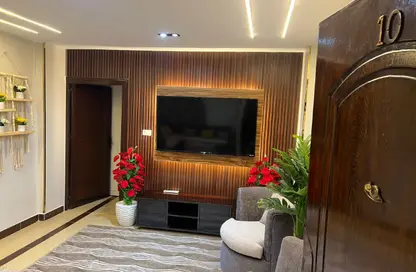 Apartment - 2 Bedrooms - 1 Bathroom for rent in 3rd District - Sheikh Zayed City - Giza