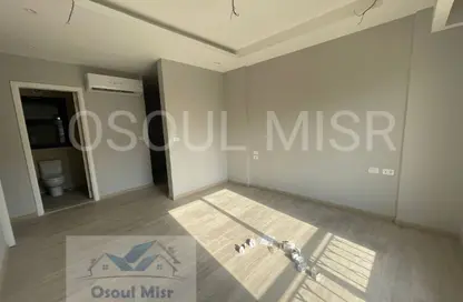 شقة - 2 غرف نوم - 2 حمامات للايجار في فيلدج ويست - كمبوندات الشيخ زايد - الشيخ زايد - الجيزة