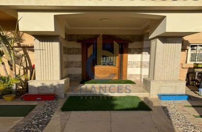 Villa - 5 Bedrooms - 4 Bathrooms for sale in Grand Residence - South Investors Area - New Cairo City - Cairo