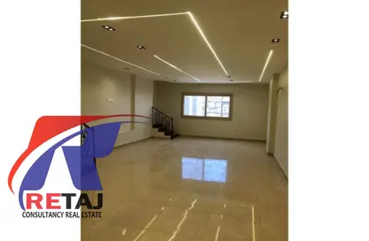 شقة - 3 غرف نوم - 3 حمامات للايجار في شارع عبد الحكيم الرفاعي - المنطقة الثامنة - مدينة نصر - القاهرة