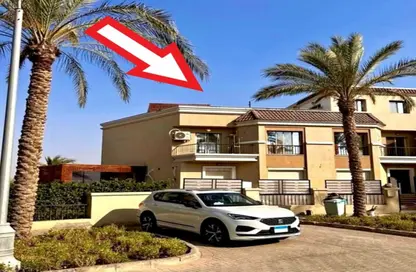 Villa - 4 Bedrooms - 4 Bathrooms for sale in Suez Road - New Cairo City - Cairo