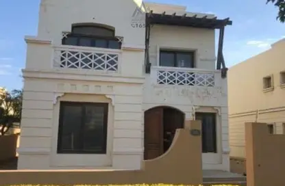 Villa - 5 Bedrooms - 4 Bathrooms for sale in Hyde Park - New Cairo City - Cairo