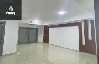 فيلا - 3 غرف نوم - 3 حمامات للايجار في كمبوند فيلدج جاردن القطامية - كمبوندات التجمع الخامس - التجمع الخامس - مدينة القاهرة الجديدة - القاهرة