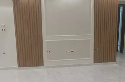 Apartment - 3 Bedrooms - 1 Bathroom for sale in Ard El Golf - Heliopolis - Masr El Gedida - Cairo