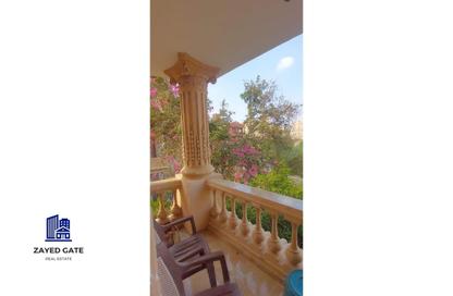 Apartment - 3 Bedrooms - 2 Bathrooms for sale in 8th District - Sheikh Zayed City - Giza