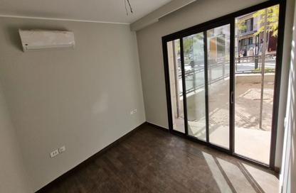 Apartment - 3 Bedrooms - 3 Bathrooms for sale in Six West - Beverly Hills - Sheikh Zayed Compounds - Sheikh Zayed City - Giza