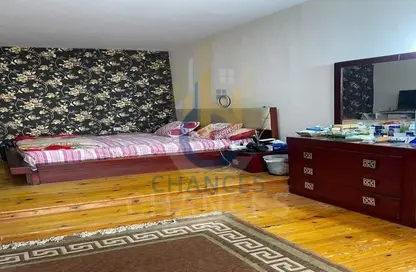 Apartment - 3 Bedrooms - 2 Bathrooms for sale in Cornish El Nile St. - Maadi - Hay El Maadi - Cairo
