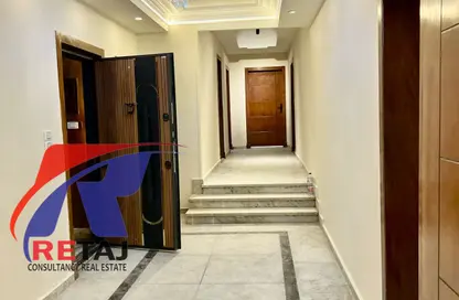 شقة - 3 غرف نوم - 3 حمامات للبيع في شارع عباس العقاد - المنطقة الأولى - مدينة نصر - القاهرة