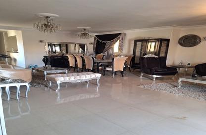 Roof - 3 Bedrooms - 2 Bathrooms for sale in El Banafseg Apartment Buildings - El Banafseg - New Cairo City - Cairo