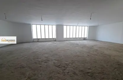 Full Floor - Studio - 2 Bathrooms for sale in Al Montaza St. - El Hegaz Square - El Nozha - Cairo
