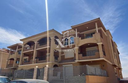 Apartment - 2 Bedrooms - 2 Bathrooms for sale in Al Khamayel city - Sheikh Zayed Compounds - Sheikh Zayed City - Giza