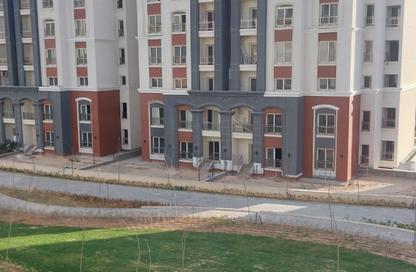 Apartment - 2 Bedrooms - 1 Bathroom for sale in King Mariout - Hay Al Amereyah - Alexandria