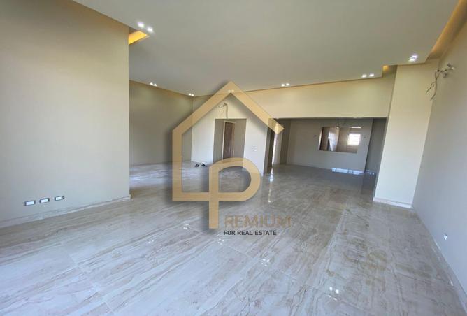 7973788 - Property Image 2