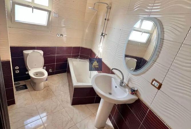 8233565 - صورة العقار 3