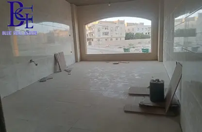 محل تجاري - استوديو - 1 حمام للبيع في الحي العاشر - الشيخ زايد - الجيزة