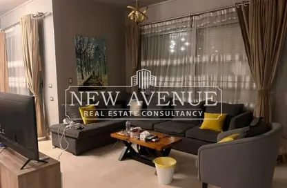 Apartment - 2 Bedrooms - 2 Bathrooms for sale in Palm Hills Village Gate - South Investors Area - New Cairo City - Cairo