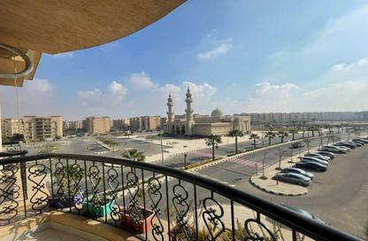 Apartment - 3 Bedrooms - 2 Bathrooms for sale in Al Rehab - New Cairo City - Cairo
