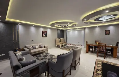 شقة - 3 غرف نوم - 3 حمامات للبيع في الشطر السابع - زهراء المعادي - حي المعادي - القاهرة