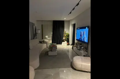 شقة - 2 غرف نوم - 2 حمامات للبيع في جاليريا  مون فالى - المستثمرين الجنوبية - مدينة القاهرة الجديدة - القاهرة