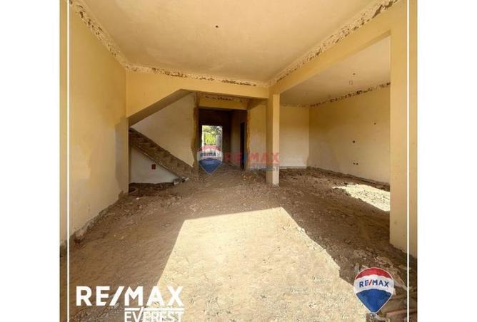 8174883 - Property Image 3