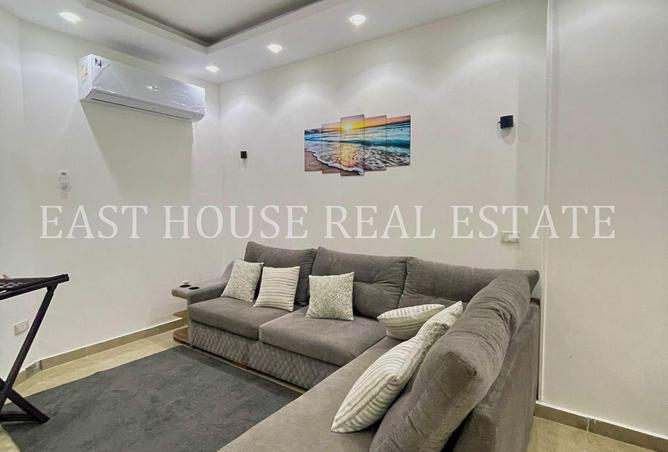 8560111 - Property Image 2