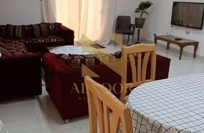 شقة - 3 غرف نوم - 1 حمام للايجار في شارع السنترال - الحي الاول - مدينة 6 أكتوبر - الجيزة