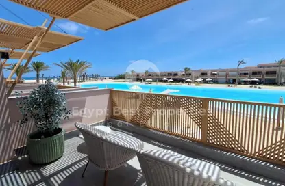 فيلا - 5 غرف نوم - 5 حمامات للبيع في غزالة باي - قسم الضبعة - الساحل الشمالي