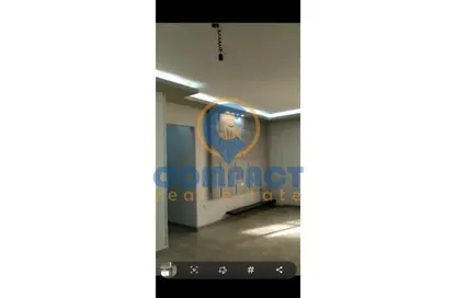 شقة - 3 غرف نوم - 2 حمامات للبيع في الحي السادس عشر - الشيخ زايد - الجيزة