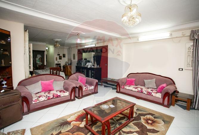 8055832 - Property Image 2