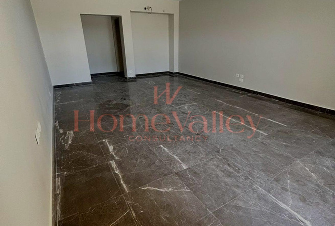 8426729 - Property Image 2