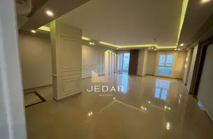 شقة - 3 غرف نوم - 3 حمامات للايجار في زايد ديونز - الحي السادس - الشيخ زايد - الجيزة