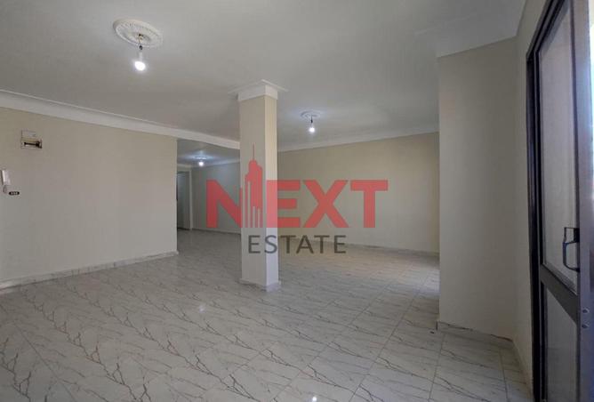 8108327 - Property Image 3
