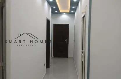 شقة - 3 غرف نوم - 2 حمامات للايجار في الحي السابع - الشيخ زايد - الجيزة