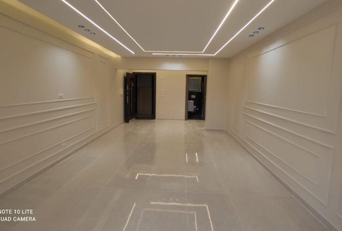 8386129 - Property Image 2