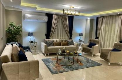 شقة - 4 غرف نوم - 3 حمامات للايجار في شارع لبنان - المهندسين - الجيزة