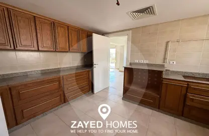 شقة - 4 غرف نوم - 4 حمامات للايجار في نيو جيزة - طريق مصر اسكندرية الصحراوي - مدينة 6 أكتوبر - الجيزة