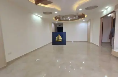 Apartment - 3 Bedrooms - 2 Bathrooms for rent in Thirteenth Sector - Zahraa El Maadi - Hay El Maadi - Cairo