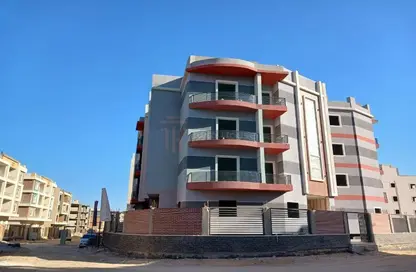 Apartment - 2 Bedrooms - 2 Bathrooms for sale in Bait Alwatan - The 5th Settlement - New Cairo City - Cairo