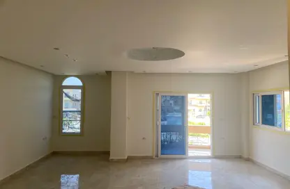Apartment - 4 Bedrooms - 2 Bathrooms for rent in Orouba Axis - Area A - Ganoob El Acadimia - New Cairo City - Cairo
